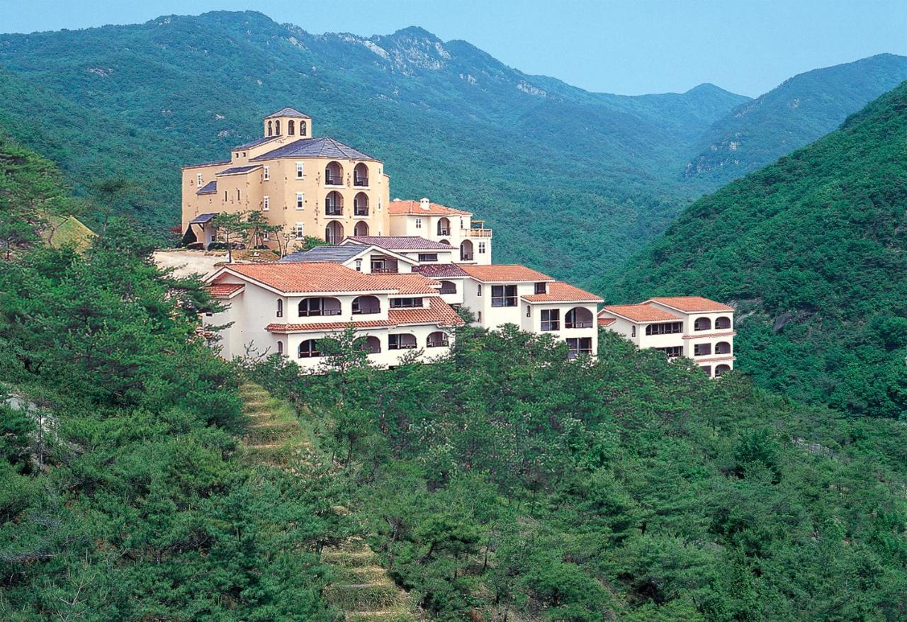 Club Es Jecheon Resort Chechon Екстер'єр фото