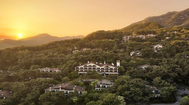Club Es Jecheon Resort Chechon Екстер'єр фото