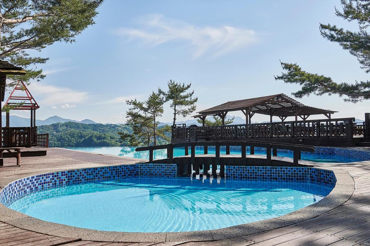 Club Es Jecheon Resort Chechon Екстер'єр фото
